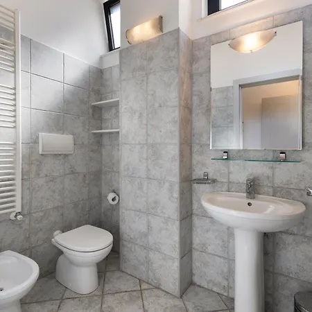 8 Mehari Apartamento *