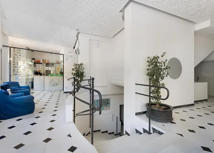 8 Mehari * Varigotti